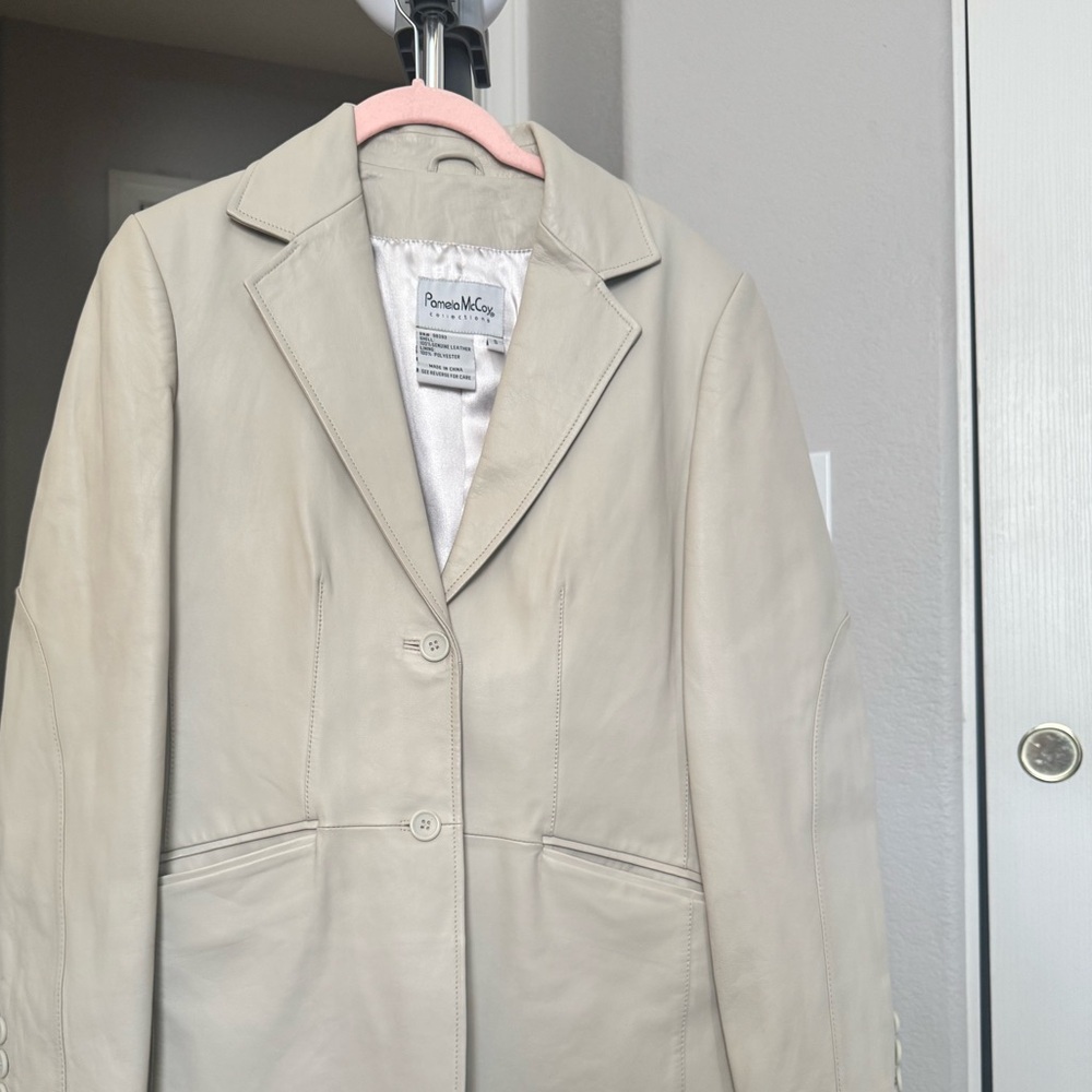 Pamela McCoy Women's Beige Leather Jacket